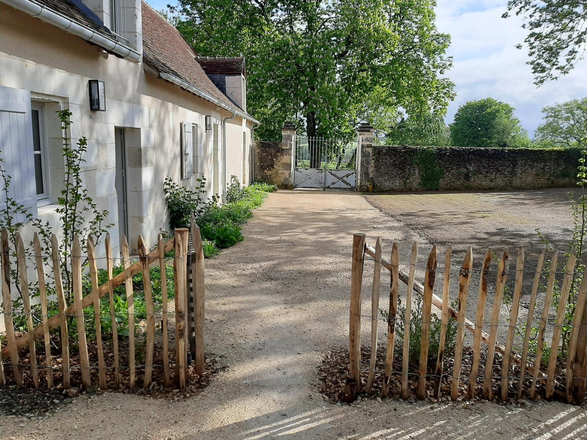 Le Puits Renaissance - Gites De Caractere Et Piscine Chauffee Chambourg-sur-Indre Экстерьер фото